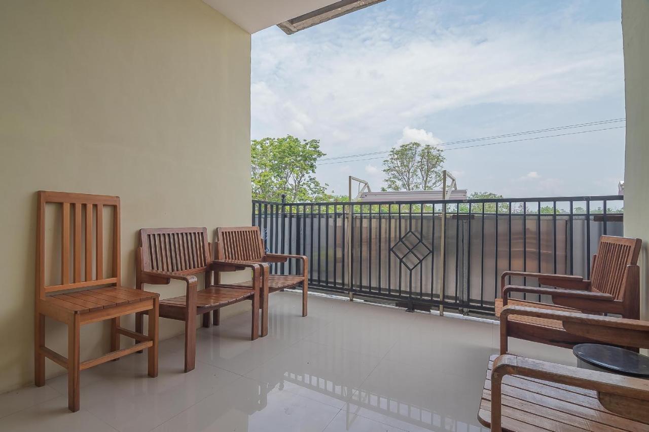 RedDoorz Syariah At Jalan cilik Riwut Kapuas Hotel Kualakapuas Bagian luar foto