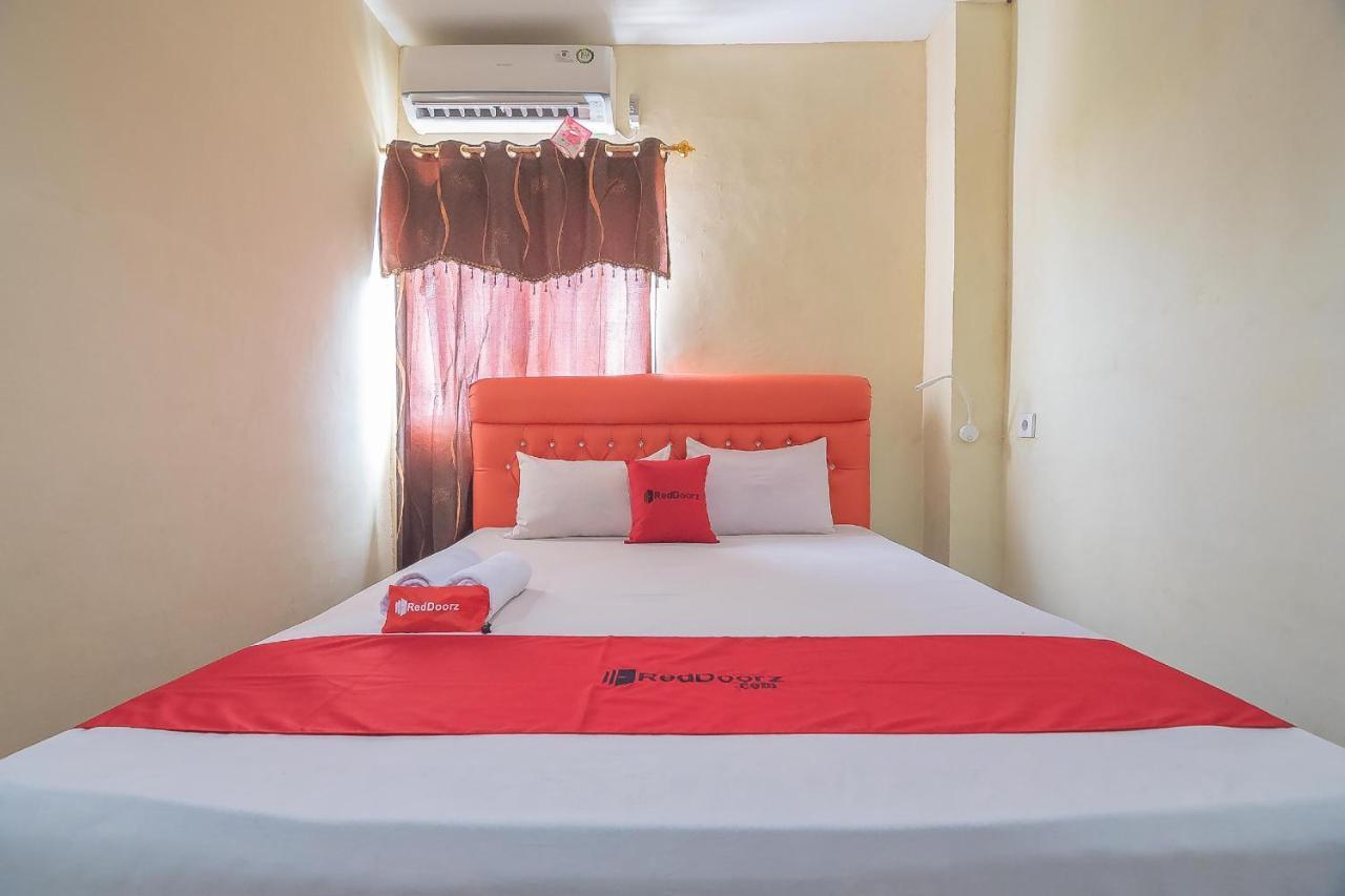 RedDoorz Syariah At Jalan cilik Riwut Kapuas Hotel Kualakapuas Bagian luar foto